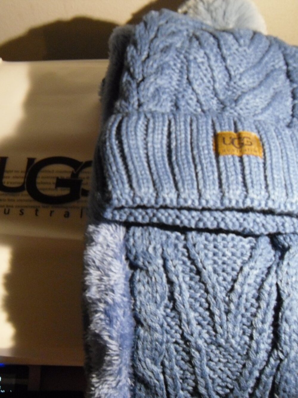 UGG infinity women's winter hat & scarf set BLUE NEW